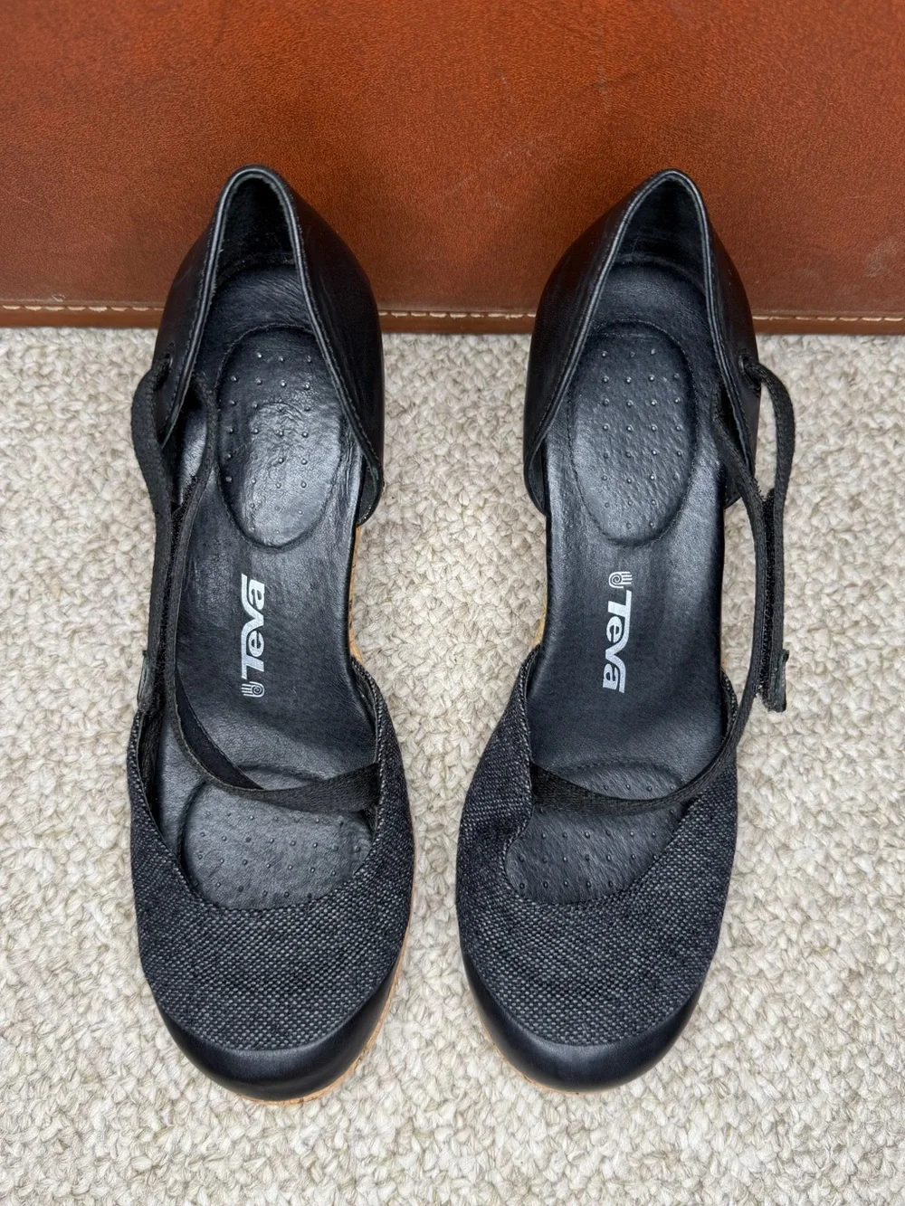 NWOT Teva Riviera Mary Jane’s